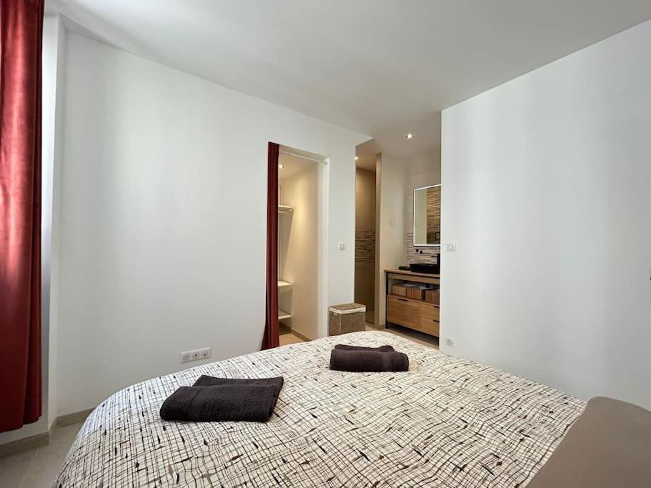 Chez Aya Apartment Epernay Bagian luar foto