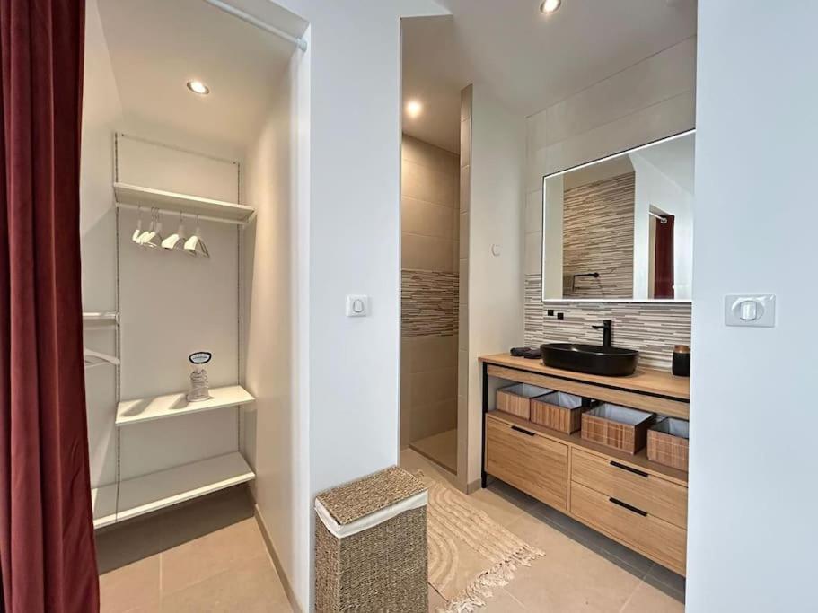 Chez Aya Apartment Epernay Bagian luar foto